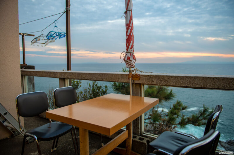 시라스 제철 해산물 이미지 – 일본 봄철 신선한 생시라스