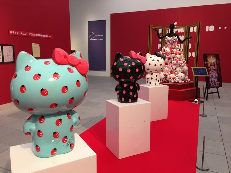 산리오 캐릭터와 ‘카와이이’ 문화의 역사를 다룬 산리오전 전시장