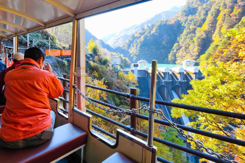 黑部峽谷小火車賞楓