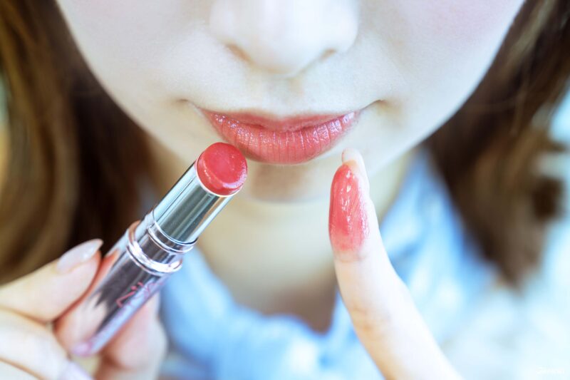 러스터 베일 루즈 [01] 라이치 페셰 발색 컷