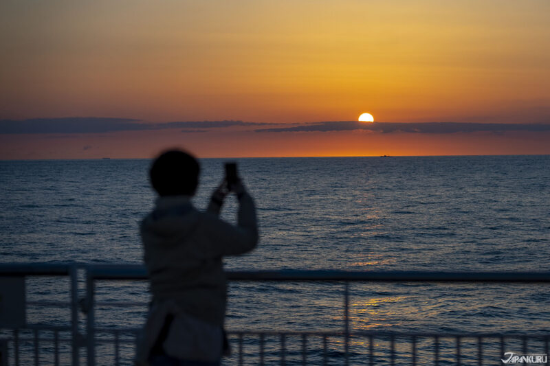 商船三井向日葵 海上日出