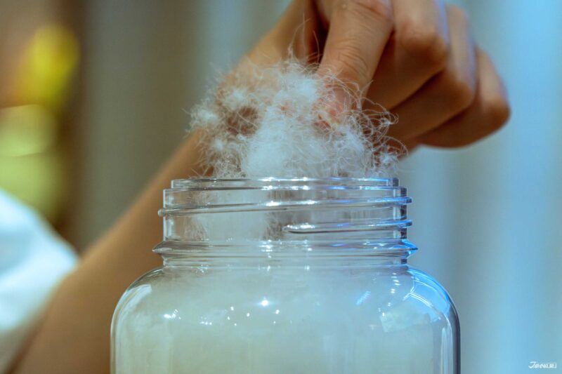 피레넥스 겨울 아우터 소재 디테일 샷