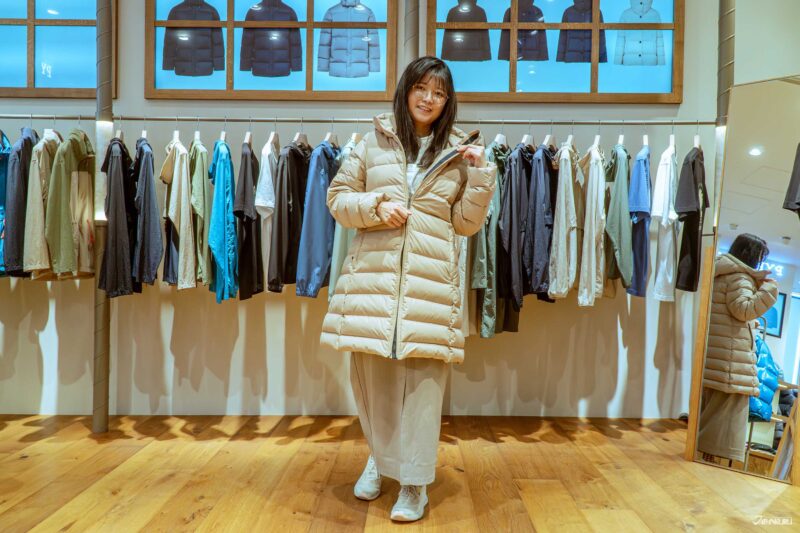 SERRES 롱 다운코트 전신 착용 컷