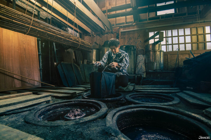 Japanese indigo artisans at work at Kurobane Aizome Konya