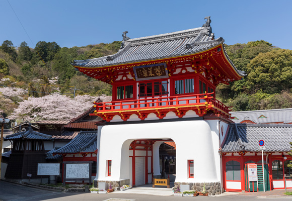 다케오 온천 로몬 정문, 규슈 사가현 온천 여행지