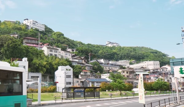 히로시마 오노미치 언덕 마을 전경, 세토 내해가 보이는 항구 도시의 풍경