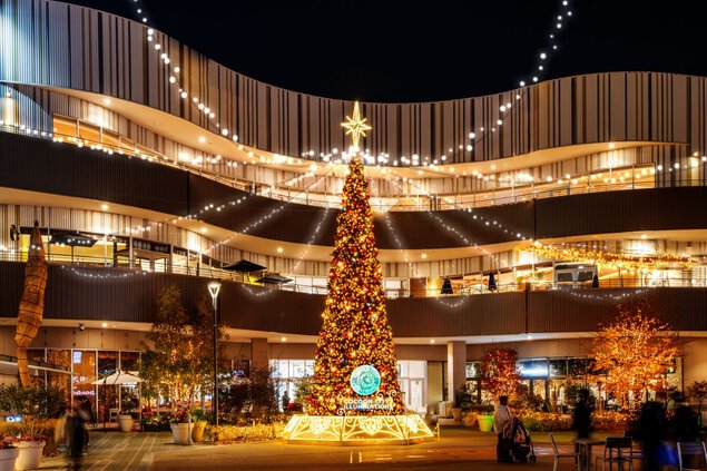 사이타마 코쿤시티 샴페인 골드 일루미네이션 거리 풍경