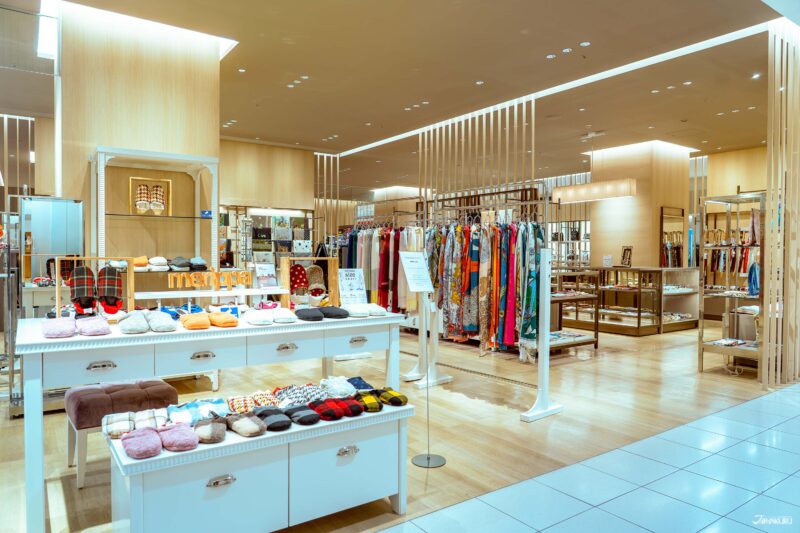 福冈旅游推荐 岩田屋 女装购物