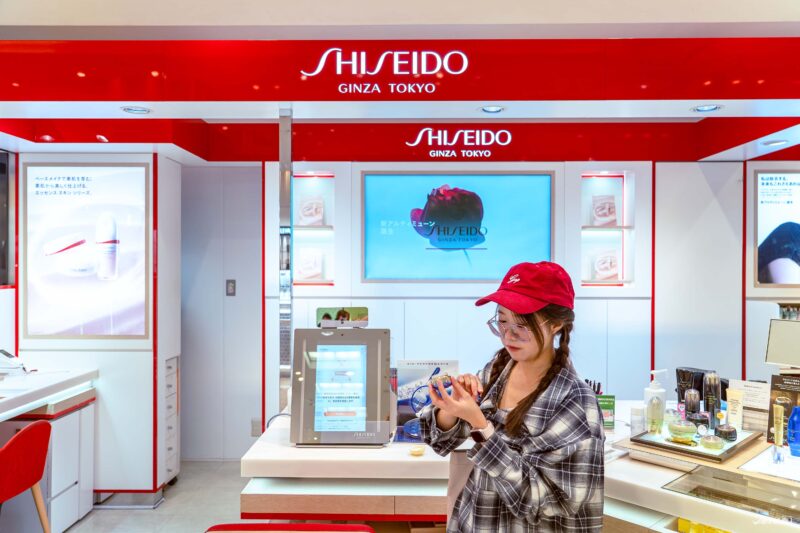 福冈旅游推荐 岩田屋 美妆购物资生堂