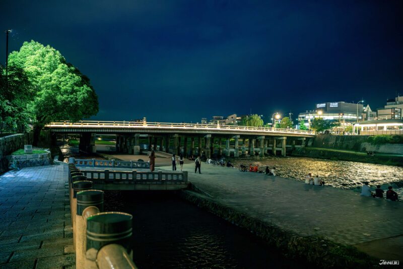 ริมแม่น้ำคาโมะ เกียวโต