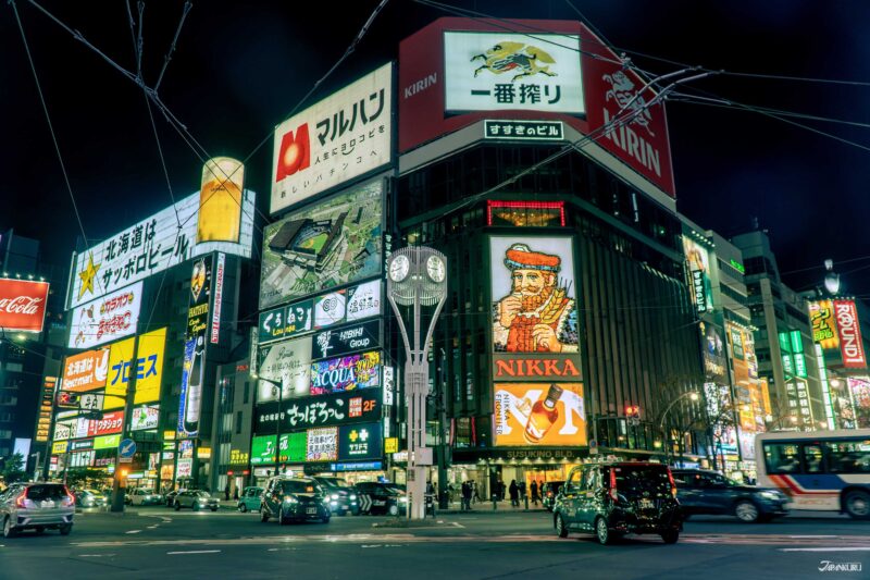 삿포로 겨울 거리와 화이트 일루미네이션 야경 전경