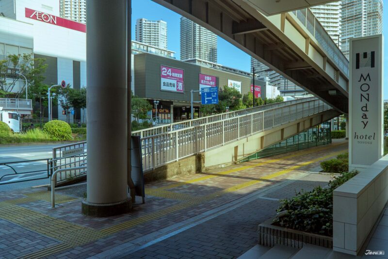 hotel MONday Premium 도요스 근처 쇼핑몰과 상업 지구 풍경