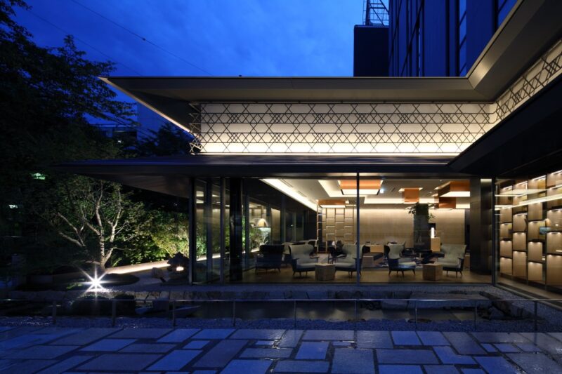 CROSS HOTEL KYOTO โรงแรมย่านใจกลางเกียวโต