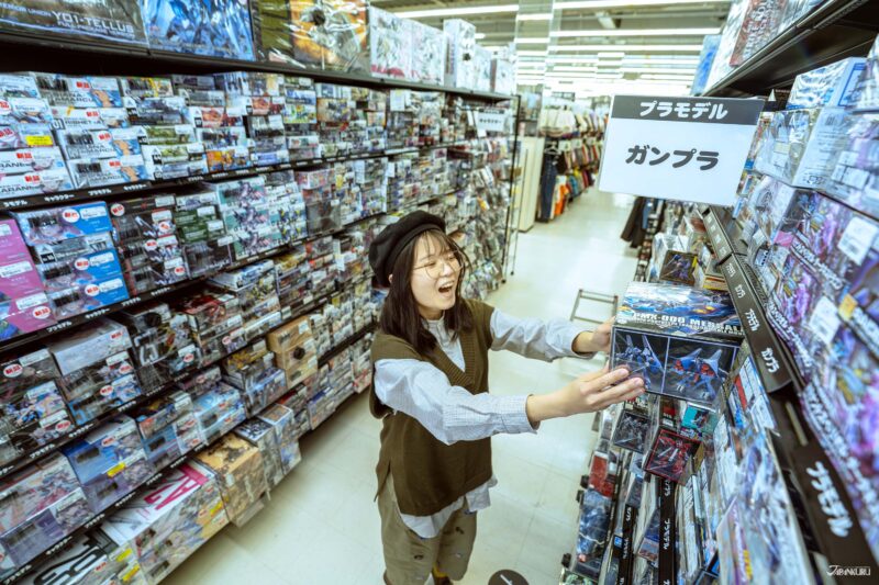 Gunpla shopping in Osaka at BOOKOFF Yao Nagahata