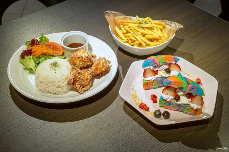 Dining options at Tokyo's indoor amusement park, TOKYO JOYPOLIS