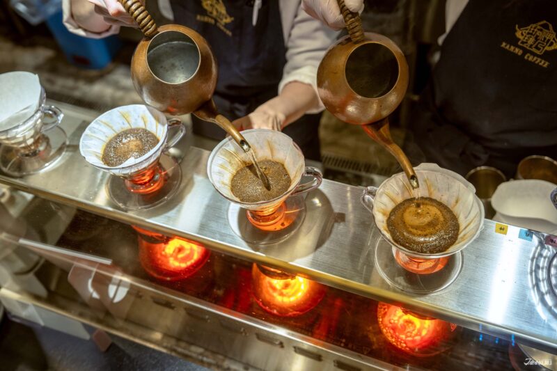 카미노 커피에서 즐기는 스페셜티 핸드드립 커피