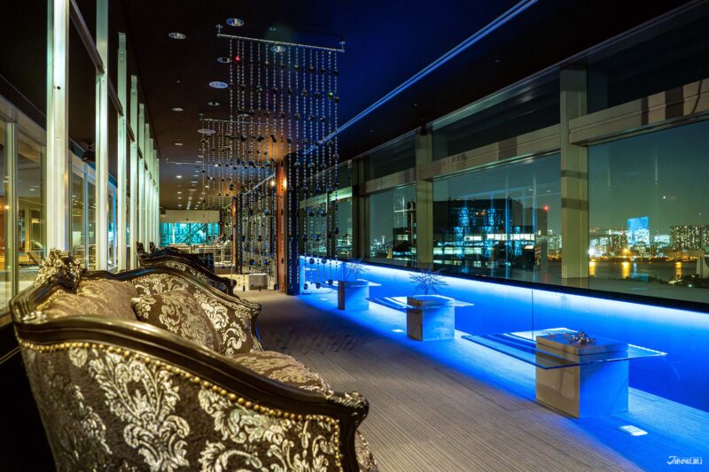 บรรยากาศภายในจุดชมวิว Telecom Center ฝั่งตะวันออก