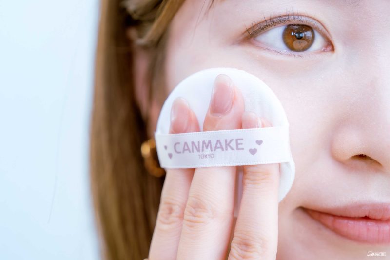 Japanese cosmetics spring 2026: Clear Veil Setting Powder & Secret Beauty Powder