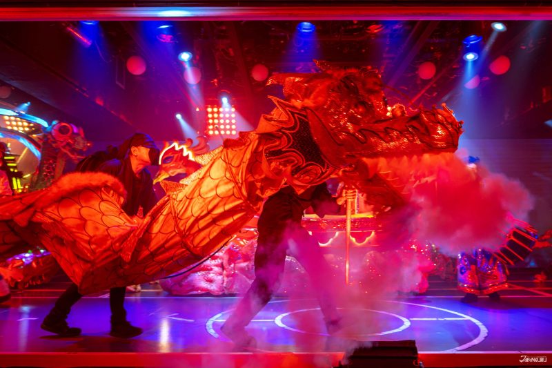 Tokyo's samurai dinner show: Shinjuku Samurai Restaurant