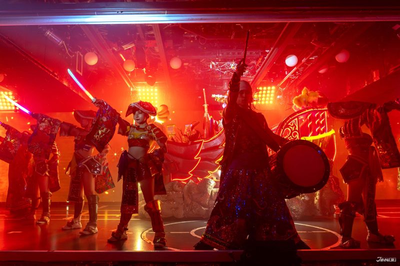 Tokyo's samurai dinner show: Shinjuku Samurai Restaurant