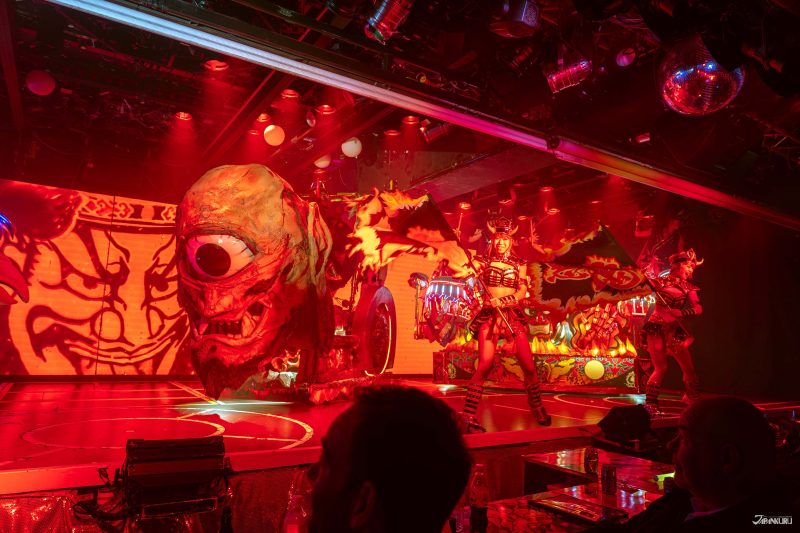 Tokyo's samurai dinner show: Shinjuku Samurai Restaurant