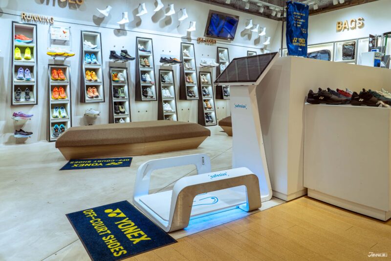 เครื่องวัดเท้าที่โชว์รูมโตเกียว