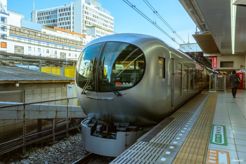 西武秩父站 特急Laview