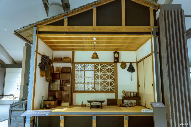 ด้านในของบ้านจำลองของคนญี่ปุ่นยุคสงคราม