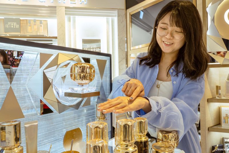 Tokyo Souvenir Shopping at Narita Airport: A Quick Shopping Guide at Fa-So-La SHOPS (Cosmetics & Perfume)