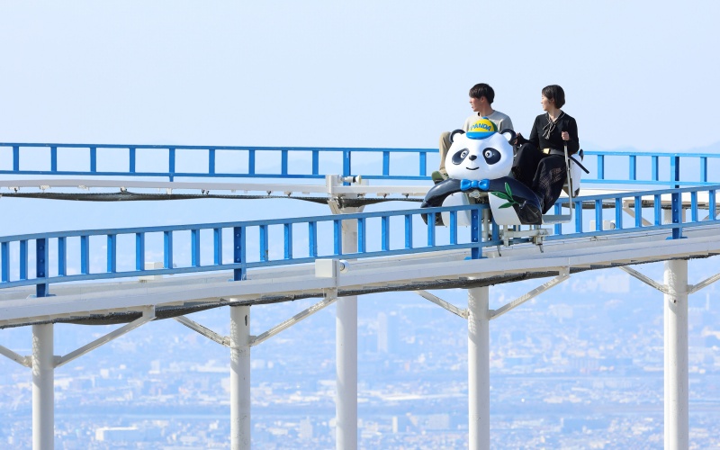 大阪生駒山上遊樂園 適合情侶的設施「單軌腳踏車」
