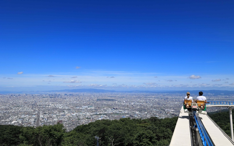 大阪生駒山上遊樂園 適合情侶的設施「單軌腳踏車」