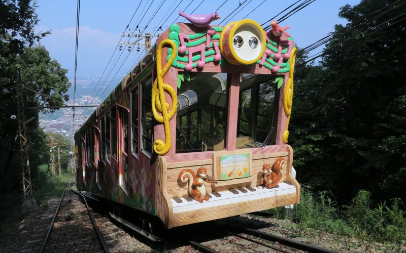 生駒山上遊樂園 風琴造型車廂