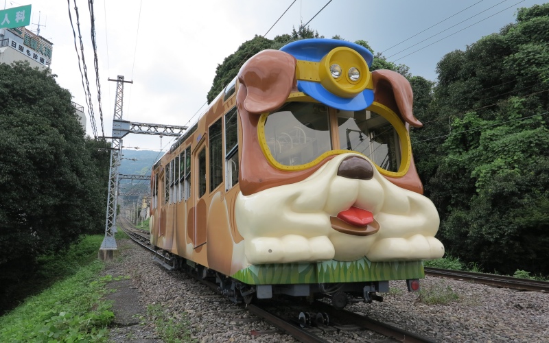 生駒山上遊樂園 狗狗造型車廂