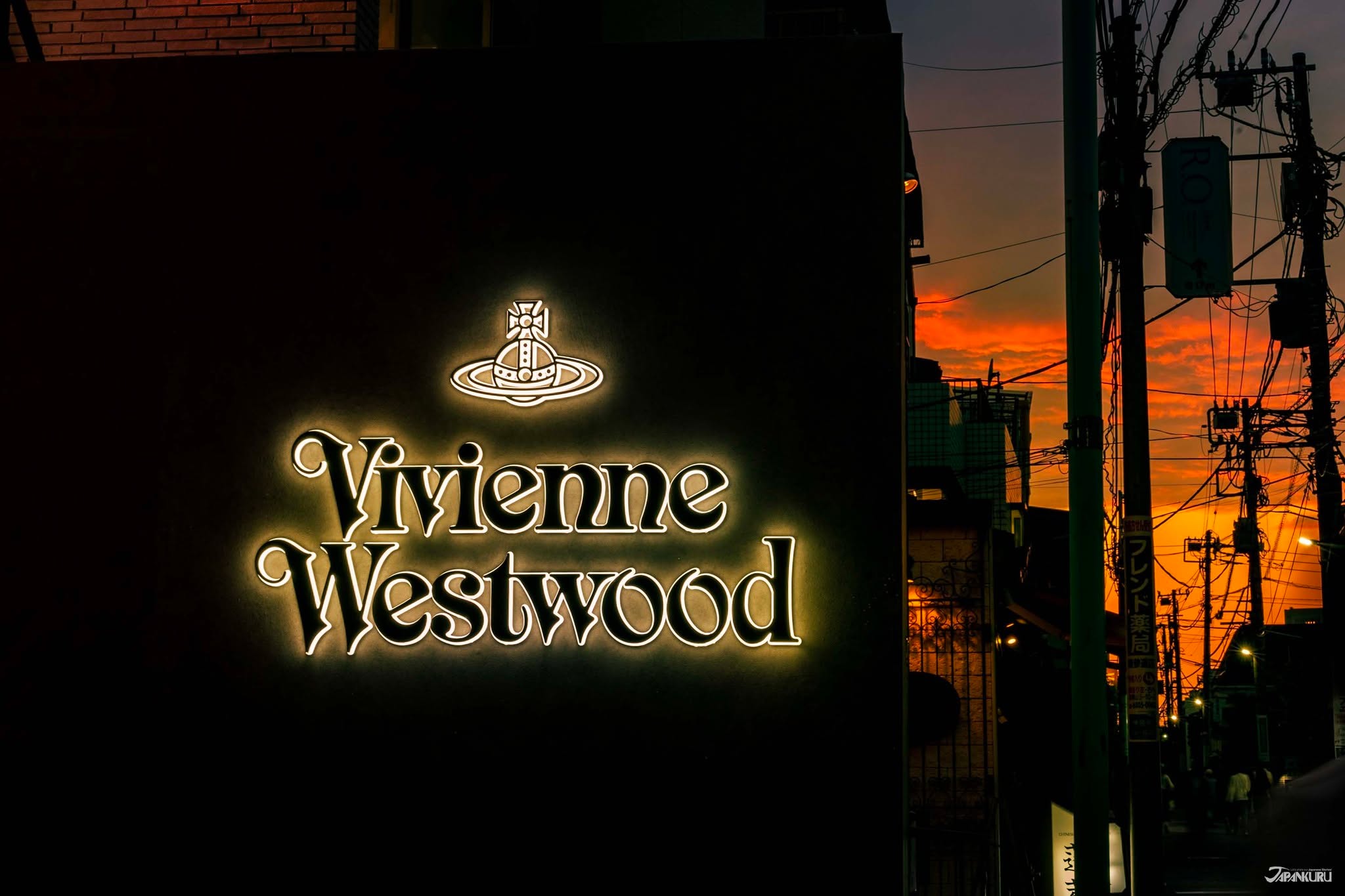 If you’re a fan of Vivienne Westwood's Japanese designs, and you’re looking forward to shopping in Harajuku this summer, we’ve got important news for you. Vivienne Westwood RED LABEL Laforet Harajuku is now closed for renovations - but the grand reopening is scheduled for July!
>> Find out more at Japankuru.com! (link in bio)
#japankuru #viviennewestwood #harajuku #omotesando #viviennewestwoodredlabel #viviennewestwoodjapan #비비안웨스트우드 #오모테산도 #하라주쿠 #日本購物 #薇薇安魏斯伍德 #日本時尚 #原宿 #表參道 #japantrip #japanshopping #pr