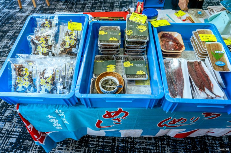 지역 상품을 만날 수 있는 호텔 아침 시장