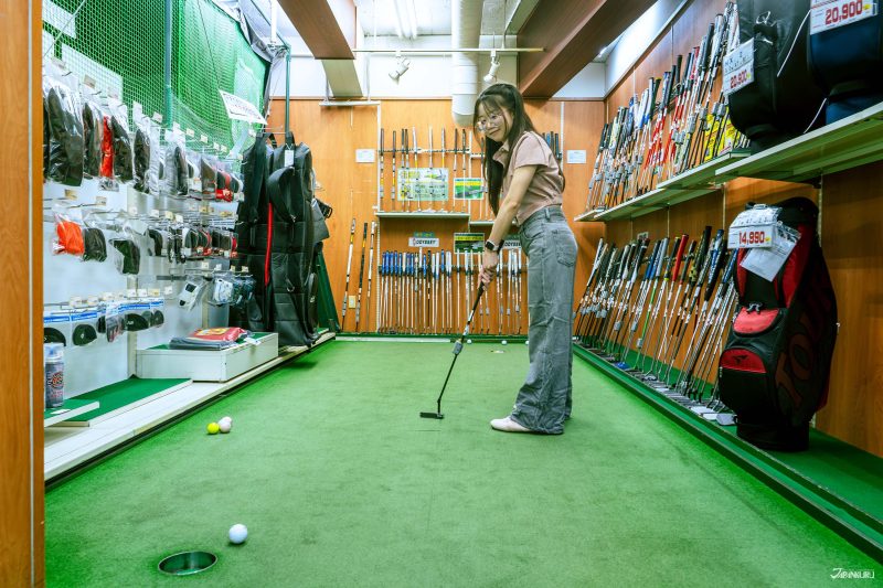 二木高爾夫中古中心 阿美橫店 試打空間