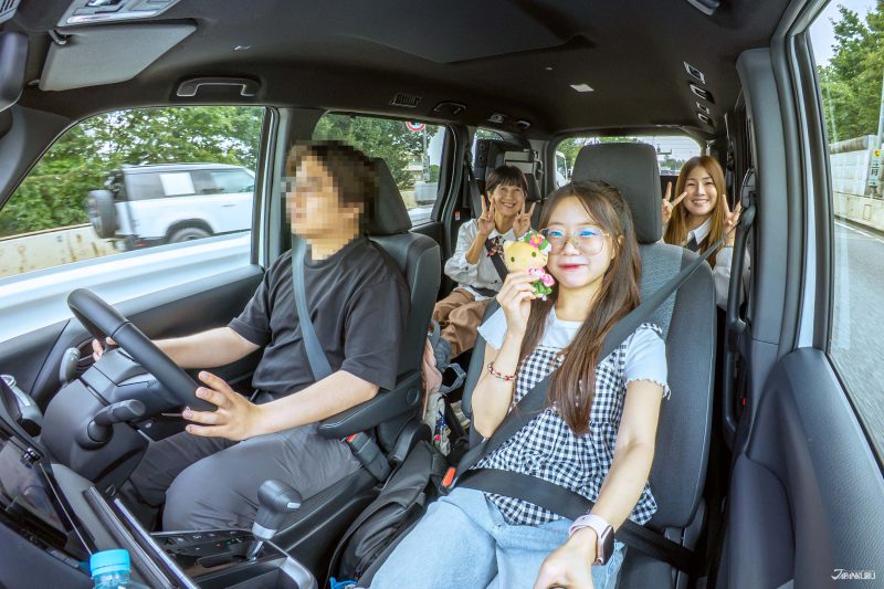 บรรยากาศภายในรถเช่าของ Orix
