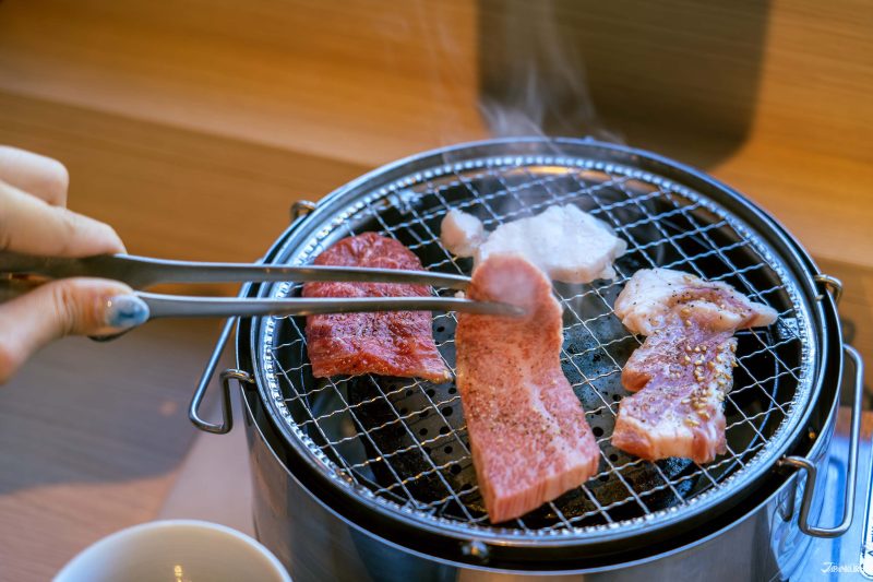 사가규와 다양한 고기를 즐기는 런치 세트