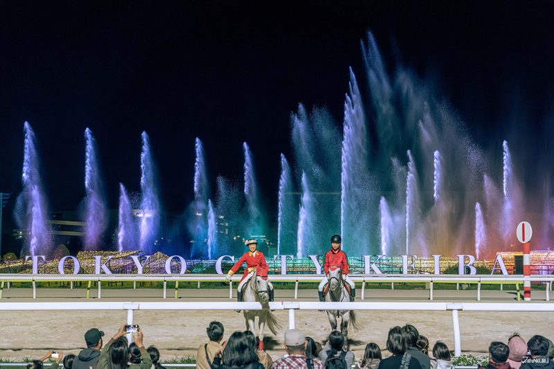 โชว์ Lead Horse and Fountain Show การแสดงที่นำม้านำขบวนมาร่วมกับน้ำพุ